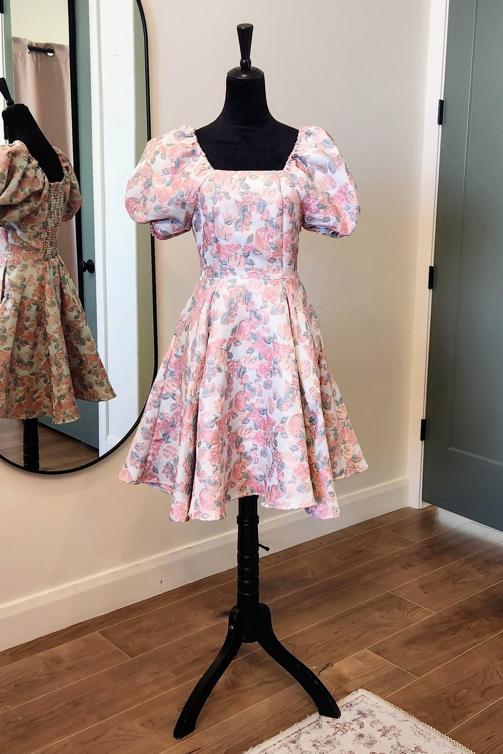 Ivy City Co Ivanna Pastel Floral Dress