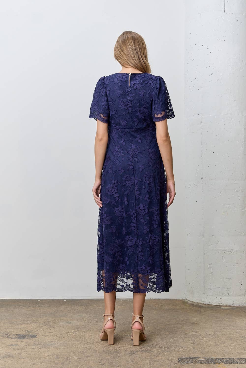 Short Sleeve Lace Midi Dress