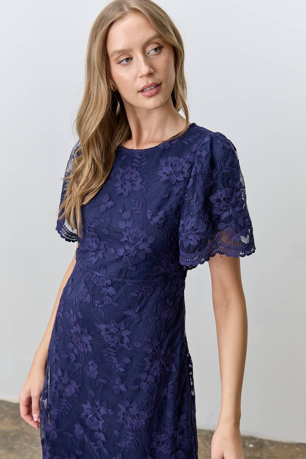 Short Sleeve Lace Midi Dress