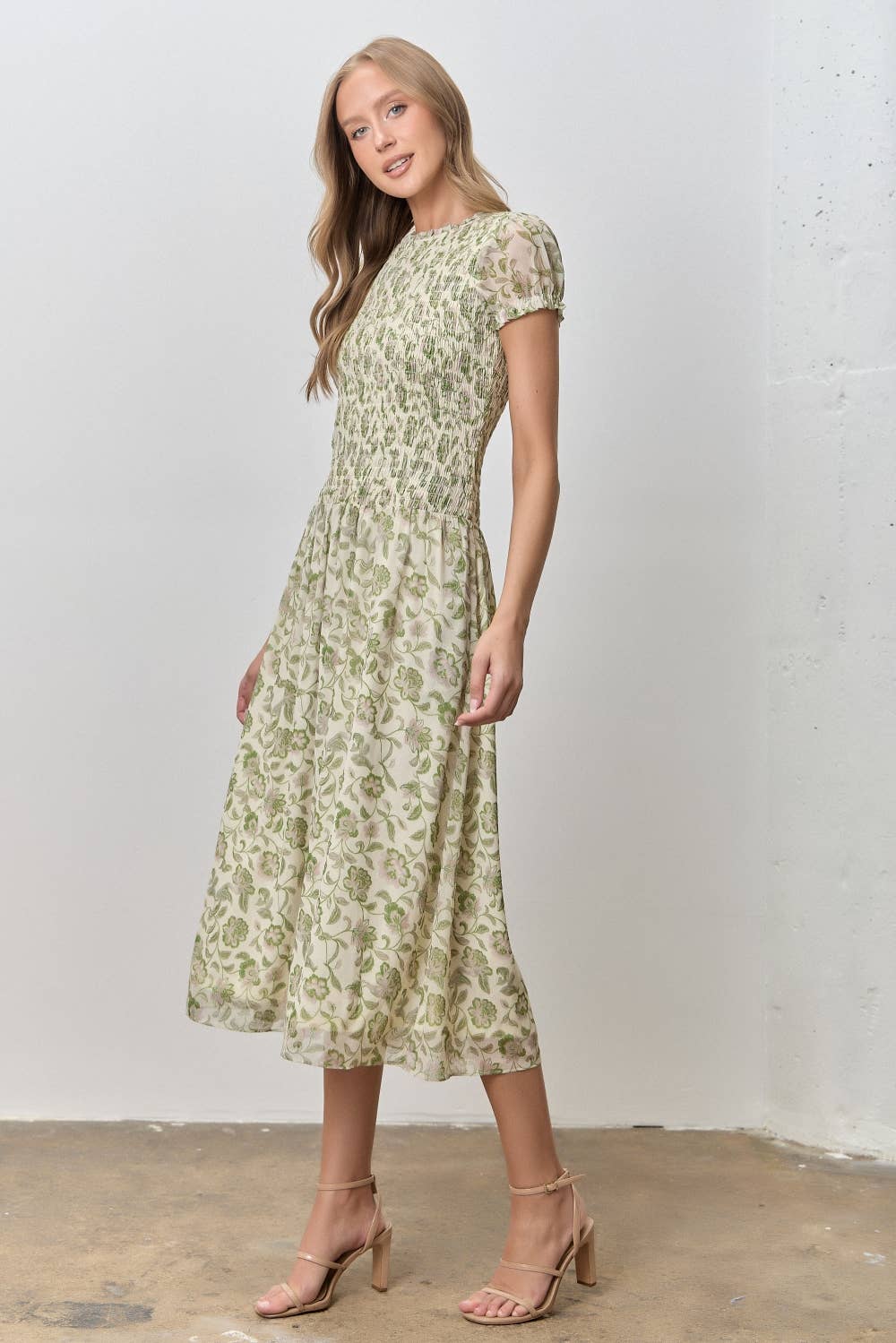 Floral Print Smocked Bodice Short Sleeve Midi Dress
